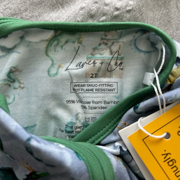 BNWT Bamboo Baby Pajamas with Convertible Feet! - Picture 2 of 3